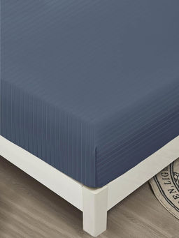 Простыня на резинке 90x200 С НАВОЛОЧКАМИ 50х70 см Мерцана Страйп-сатин (Синий)