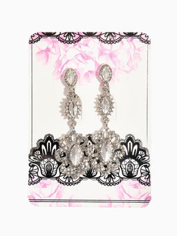 Клипсы для ушей висячие со стразами QF Ажур в стразах, эллипс, цвет белый в серебре