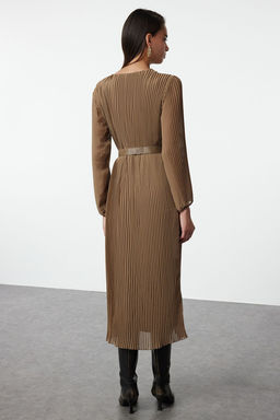 TRENDYOLMILLA Siyah Kemerli A Kesim Piliseli Maxi Astarl? Sifon Dokuma Elbise TWOAW24EL00471 фото 19