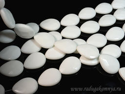 Бусины из агата белого капля гр.30*23мм, 39см, 13 бусин Радуга камня