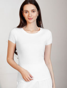 Футболка с круглым вырезом из фактурного трикотажа в рубчик