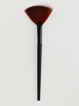 Кисть для макияжа, веерная, 17.5(±1) см, чёрная