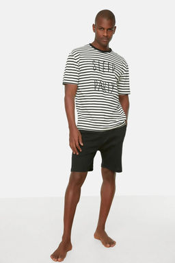 TRENDYOL MAN Siyah Regular Fit Orme Yazl?k Sortlu Pijama Tak?m? THMSS21PT0691