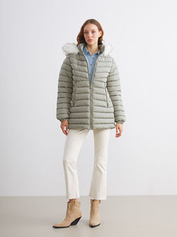 Kap??onlu Kad?n ?i?me Mont