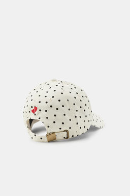 GORRA SARGA TOPOS BORDADOS CORAZONES / Crudo