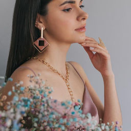 Серьги ассорти Иллюзия, цвет пудровый в золоте - Queen fair фото 2