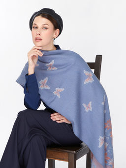 В составе ШЕРСТЬ и КАШЕМИР Большой, мягкий, теплый однотонный двусторонний палантин