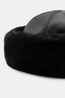 DOUBLE-FACED FAUX FUR HAT