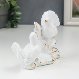 Фигурка керамика «Белые голуби на пушистой ветке», стразы, 10×5.3×13 см