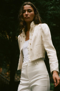 BLAZER CORTA VOLANTES / Beige claro - Zara фото 3