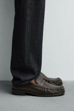 LEATHER LOAFERS LIMITED EDITION - Zara фото 2
