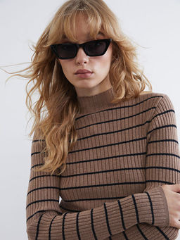 Yar?m Bal?k?? Yaka ?izgili Kad?n Triko Kazak