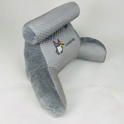 Подушка в машину Lovelydog 40 см