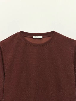 Футболка с люрексом и разрезами / Zarina