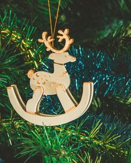Елочные игрушки - Олень на качалке 1013
