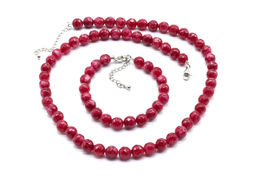 Бусы с браслетом из камня кальцит граненые 8мм цв.рубин, 48см