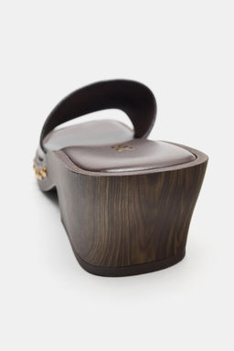 SANDALIA PIEL TACHAS / Marr?n - Zara фото 6