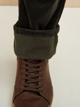 Утепленные мужские вельветовые брюки прямого кроя на флисе - Mossmore фото 32