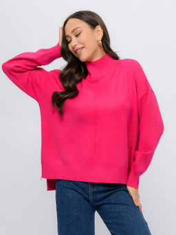 Джемпер цвета фуксии с декоративным швом