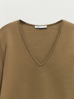 Боди из хлопка с треугольным вырезом / Zarina