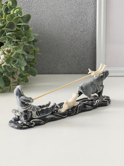 Сувенир "Погонщик оленя" 7,5 см