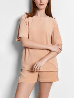 КОМПЛЕКТ ЖЕНСКИЙ (ДЖЕМПЕР, ШОРТЫ)