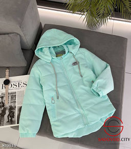 Куртка для девочки с капюшоном