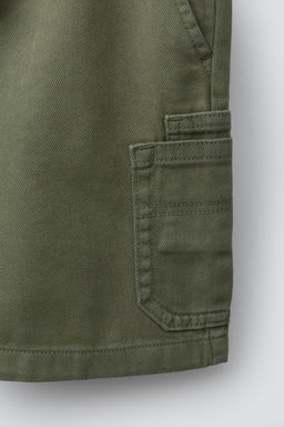 BERMUDA SARGA CARGO FLUIDA / Verde - Zara фото 4