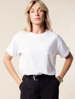 VILATTE / Футболка из премиального хлопка с эластаном