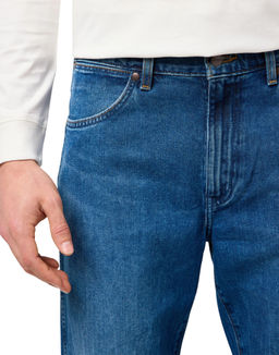 Джинсы мужские