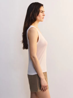 Майка прямого кроя с треугольным вырезом ZR2605013404-60 / Zarina