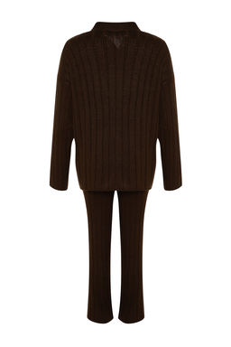 Kahverengi Genis Kal?p Yumusak Dokulu Triko Alt-Ust Tak?m TWOAW22AU0128