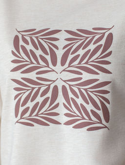 D49.137 Джемпер женский бежевый меланж_листья