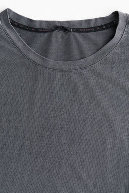 Camiseta de deporte con DryMove Regular Fit - H&m фото 12