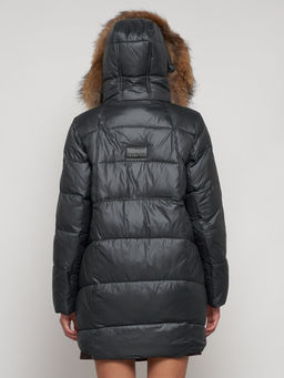 Куртка зимняя женская модная с мехом темно-серого цвета 132298TC - Visdeer фото 9