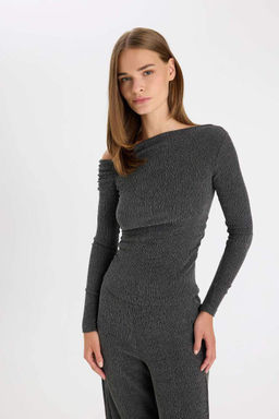 Женская приталенная футболка узкого кроя с длинным рукавом и запахом на одно плечо - Defacto фото 4