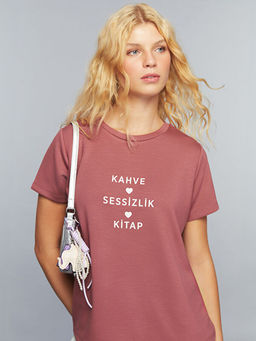 Bisiklet Yaka Slogan Bask?l? Kad?n Ti??rt