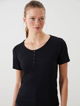 Bisiklet Yaka Dokulu Kad?n Ti??rt