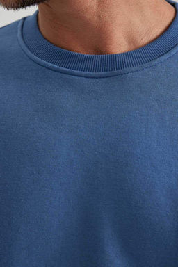 Базовый свитшот Oversize с круглым вырезом - Defacto фото 9
