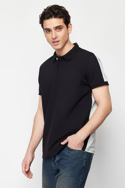 Siyah Renk Bloklu Regular/Normal Kesim %100 Pamuklu Polo Yaka T-shirt TMNSS24PO00009