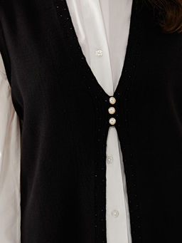 V Yaka Ta?l? Kad?n Triko Yelek