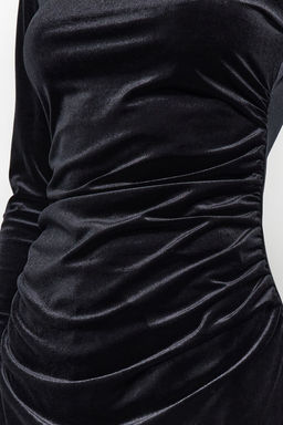 TRENDYOLMILLA Siyah Kadife Buzgulu Fitted/Vucuda Oturan Esnek Maxi Orme Elbise TWOAW24EL00617 фото 5