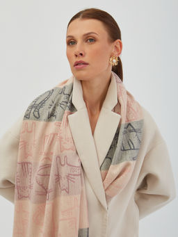 В составе шерсть. Большой теплый двусторонний палантин