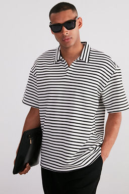 Ekru Oversize/Geni_ Kesim _izgili Dokulu Polo Yaka T-shirt TMNSS24PO00021 - Trendyolmilla фото 2