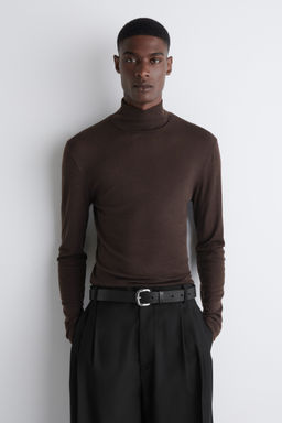 JERSEY FINO DE LANA SLIM FIT