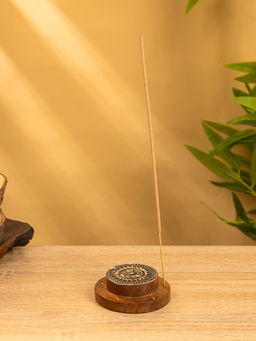 Подставка под благовония «Домовой», 7×7×2.5 см, дерево шишам