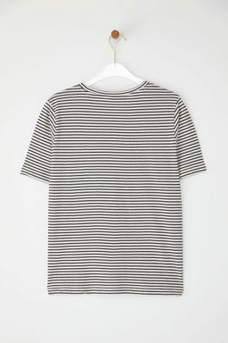 TRENDYOLMILLA Siyah Kalp Nak?sl? Regular/Normal Kal?p Orme T-Shirt TWOSS25TS00141  фото 6