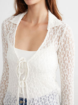 Ba?lamal? Yaka Dantelli Kad?n H?rka