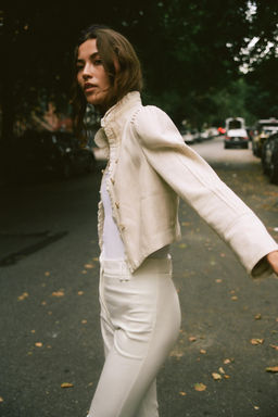 BLAZER CORTA VOLANTES / Beige claro - Zara фото 2