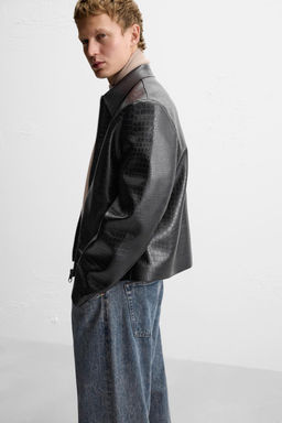 EMBOSSED LEATHER EFFECT OVERSHIRT - Zara фото 5